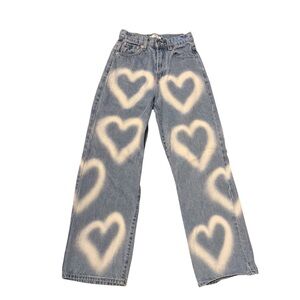 Adika Blue Wide-Leg Jeans with Cream Heart Print